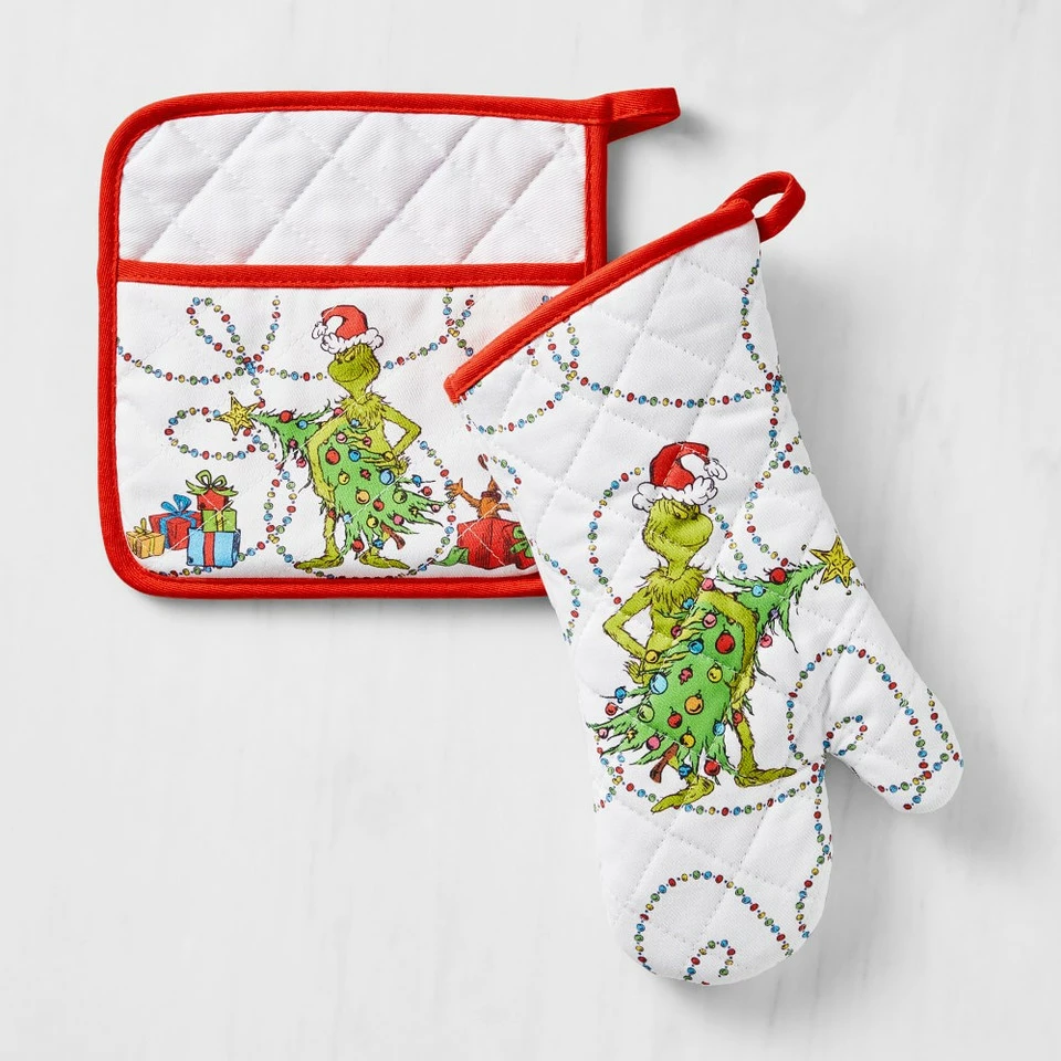 The Grinchâ„¢ Oven Mitt & Potholder Set