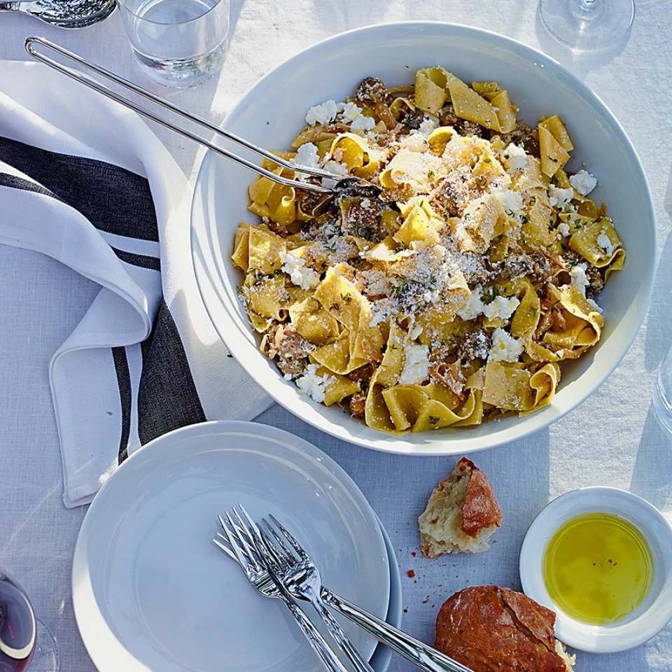 Williams Sonoma Open Kitchen Pasta Serve Bowl - Image 8