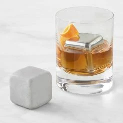 Williams Sonoma Whiskey Cube, Set of 2